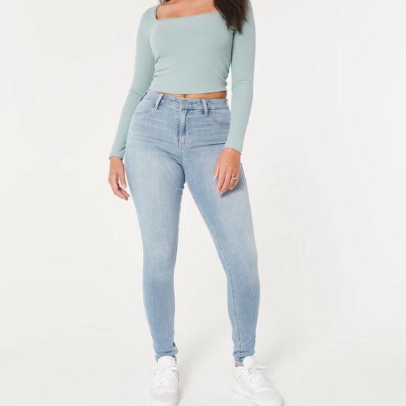 Hollister light wash jeans size 13R - Picture 1 of 7
